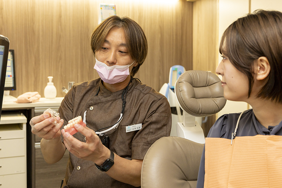 防湿処置（ラバーダムの使用）