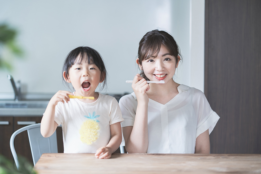 家族の笑顔を、お口の健康から。私たちが「ママとこどものはいしゃさん」である理由